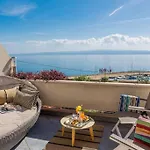 Διαμέρισμα Brilliant Blue Luxury