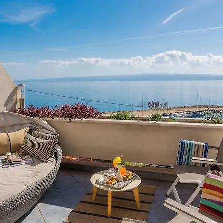 Apartment Brilliant Blue Luxury