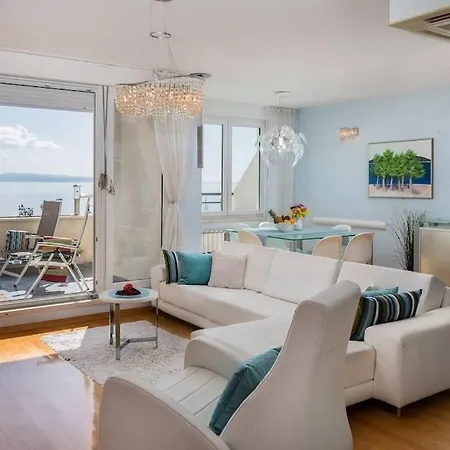 Apartment Brilliant Blue Luxury Split
