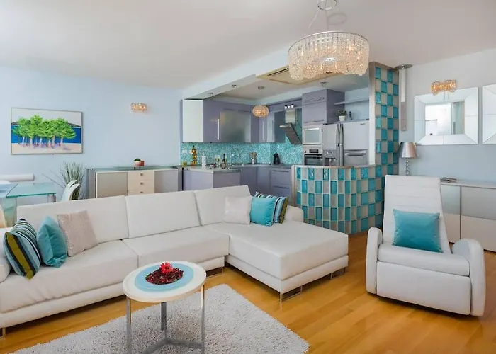 Brilliant Blue Luxury Apartman *