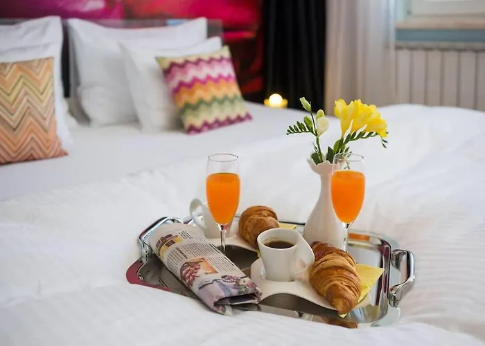 Brilliant Blue Luxury Split