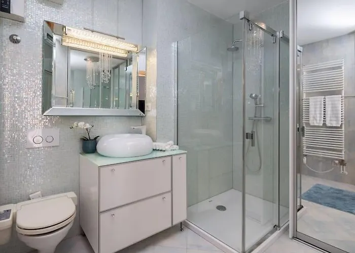 Brilliant Blue Luxury *