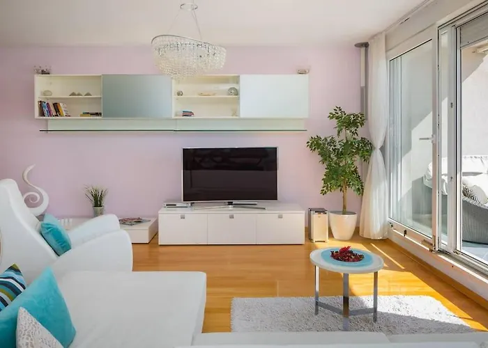 Brilliant Blue Luxury Split