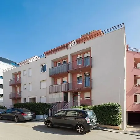 Brilliant Blue Luxury * Spalato